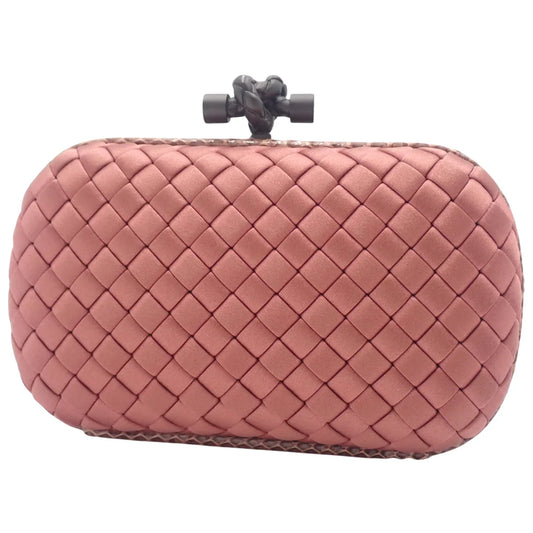 イントレチャート ノット クラッチ サテン アイヤーズ（パイソン) ピンク 113085